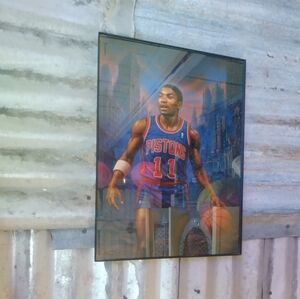 Isiah Thomas Detroit Pistons Vintage NBA Airbrushed Style Framed Art Print